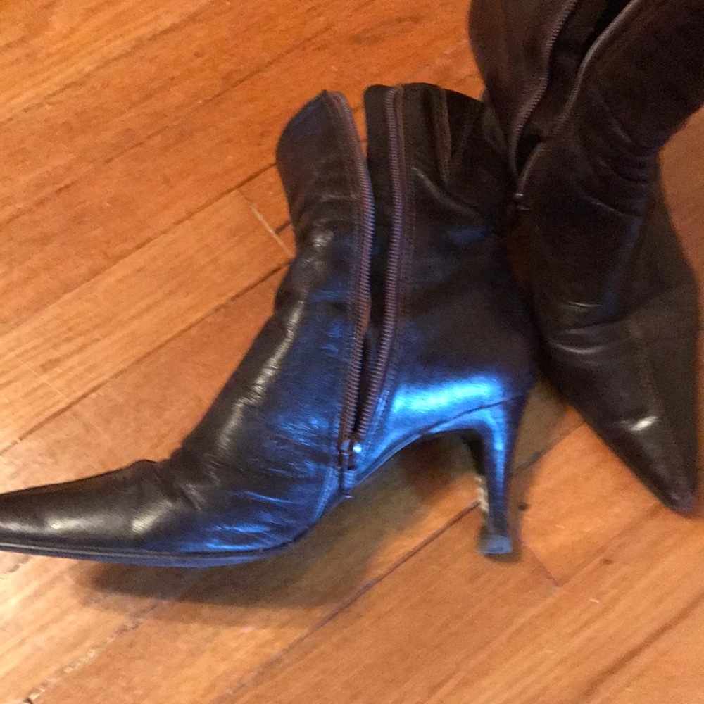 Leather brown boots